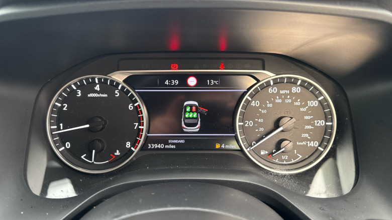 Nissan Qashqai 1.3 DiG-T MH Acenta Premium 5dr Petrol Hatchback